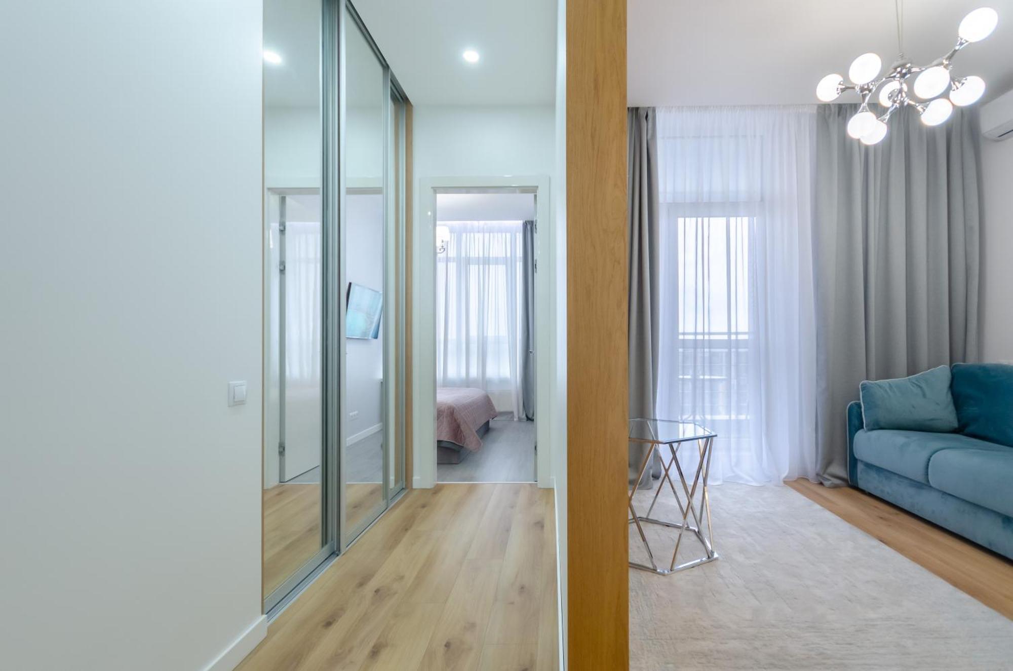 Petrovdom 408-467-471-277-377 In Central Park Cozy Apartments Kyiv Exterior photo