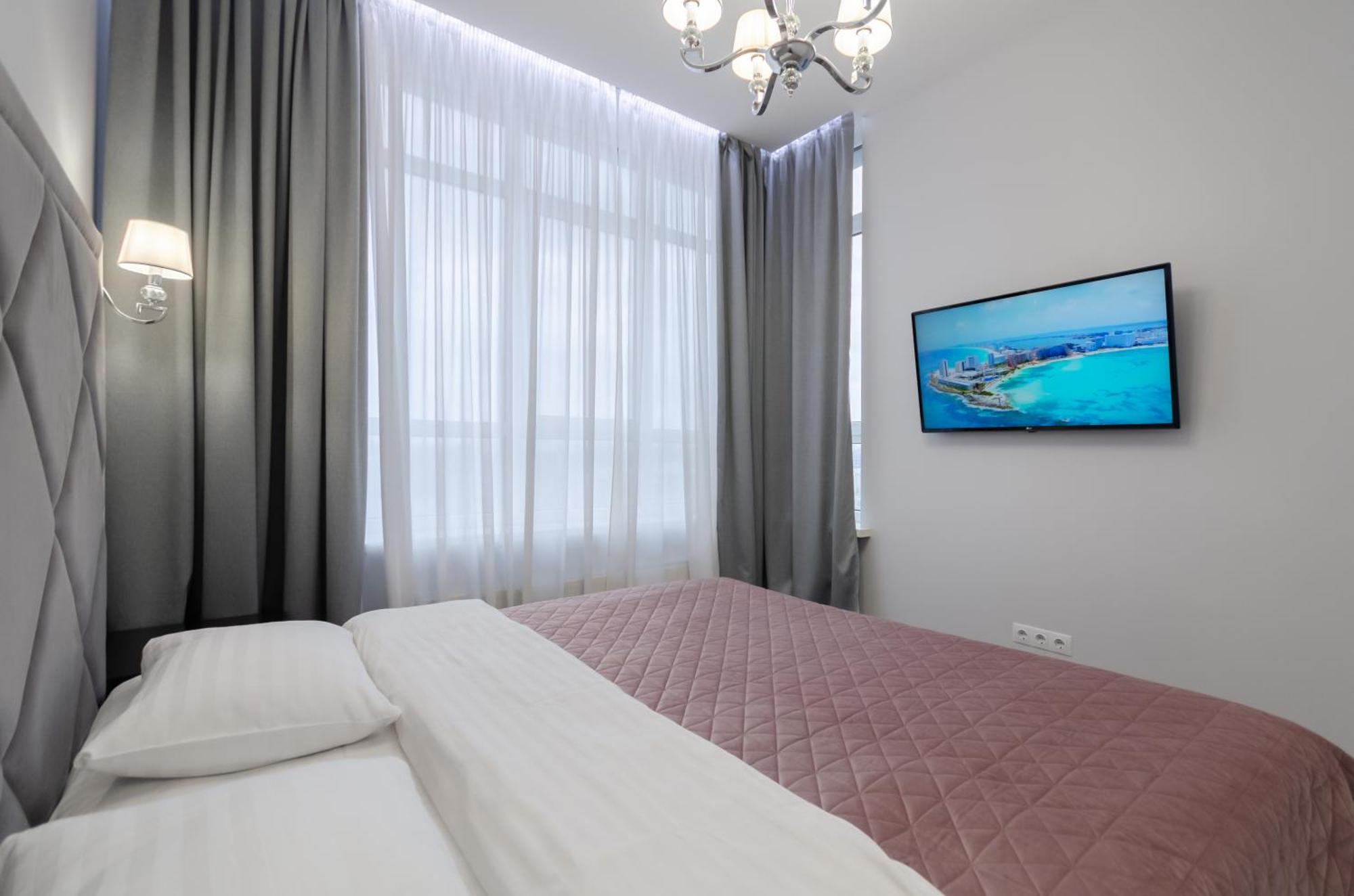 Petrovdom 408-467-471-277-377 In Central Park Cozy Apartments Kyiv Exterior photo